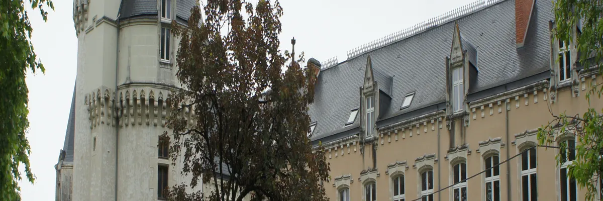 Image Installation borne de recharge Châteauroux