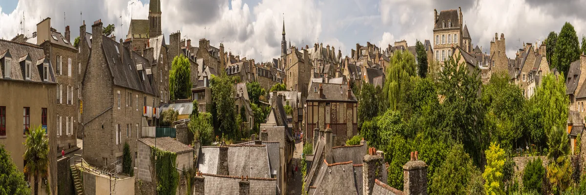 Image Installation borne de recharge Dinan