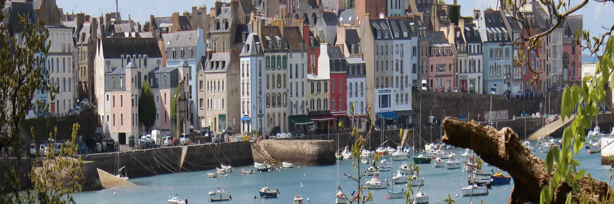 image-installation-borne-de-recharge-douarnenez.webp Image Installation borne de recharge Douarnenez