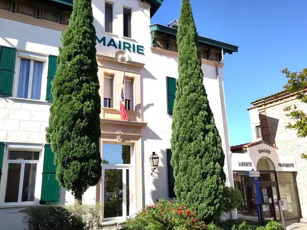 Borne de Recharge Auto Installation borne de recharge Cabestany