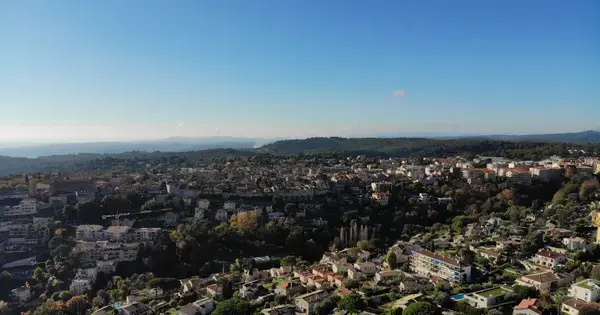 Borne de Recharge Auto Installation borne de recharge Vence